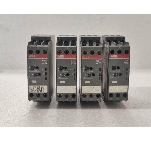 ABB CT-AHS.22 Time Relay 1SVR630110R3300