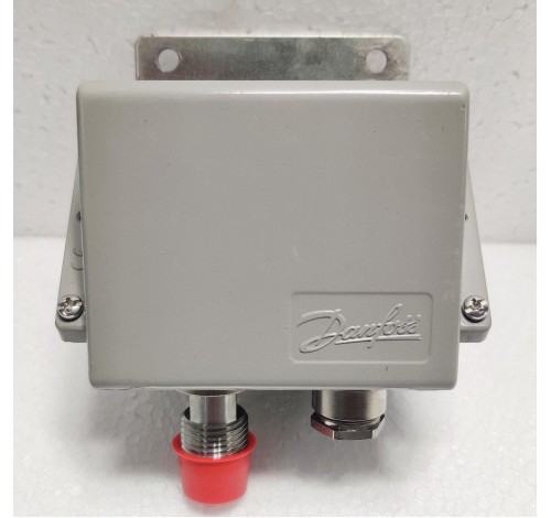 Danfoss EMP 2 Pressure Switch 084G2107 Pe: 0...6 Bar