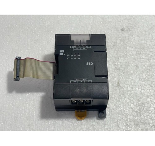 Omron CP1W-8ED Input Unit 24vdc