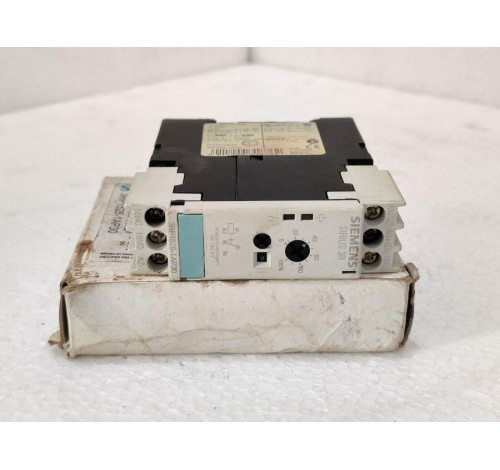 Siemens 3RP1525-1AP30 Time Relay