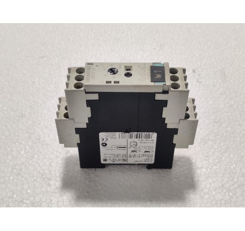 Siemens SIRIUS 3R 3RP1525-1BP30 Timing Relay